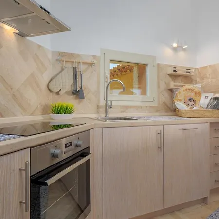 Smeralda - Sherdenia Luxury * مارينيلاّ